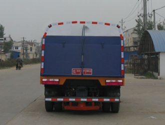東風(fēng)多利卡掃路車