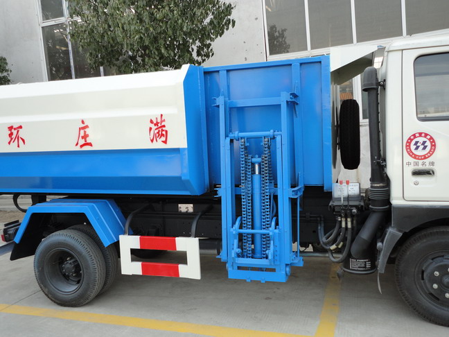 東風掛桶式垃圾車
