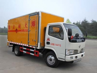國四東風(fēng)銳鈴3噸爆破器材運(yùn)輸車