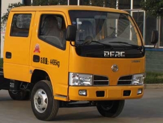 國(guó)四東風(fēng)小多利卡雙排座清淤車