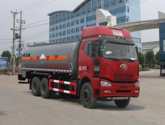 國(guó)四解放J6M后雙橋稀鹽酸運(yùn)輸車