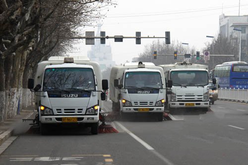 慶鈴五十鈴道路清掃車 慶鈴五十鈴道路清掃車
