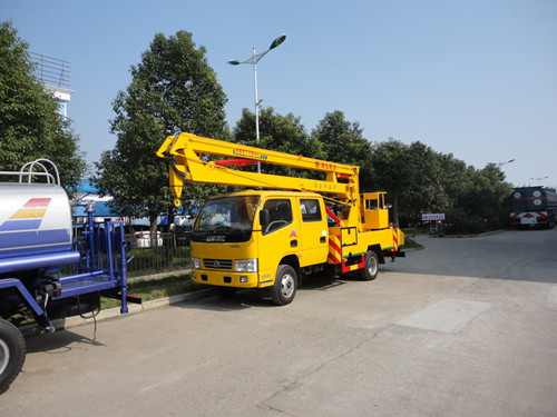 國四東風銳鈴高空作業(yè)車