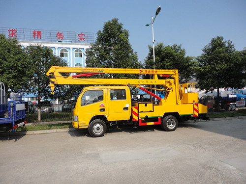 國四東風銳鈴雙排座16米高空作業(yè)車