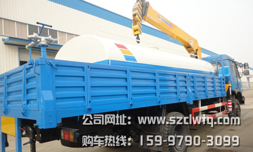 湖北程力灑水車帶隨車吊