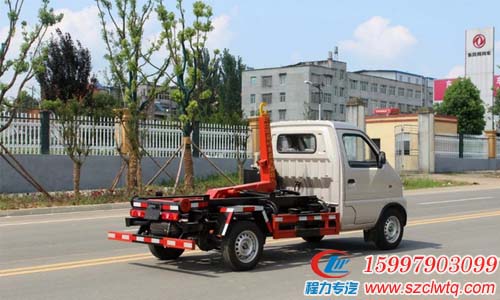凱馬純電動勾臂式垃圾車