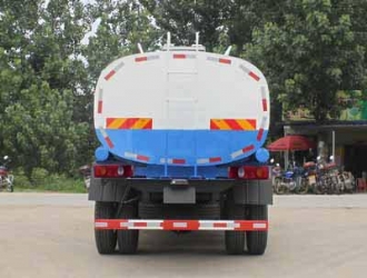 國五東風(fēng)13.5方灑水車