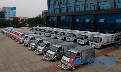 程力CLW5020GQX5人行道清洗車，為城市道路定制而生，被譽(yù)為城市道路的專業(yè)美容師。