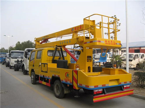 江鈴順達(dá)12米高空作業(yè)車(chē) 江鈴順達(dá)12米高空作業(yè)車(chē)