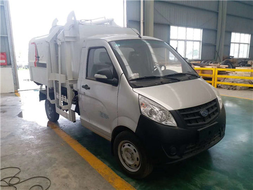 南駿微卡2.5-4方自裝卸式掛桶垃圾車
