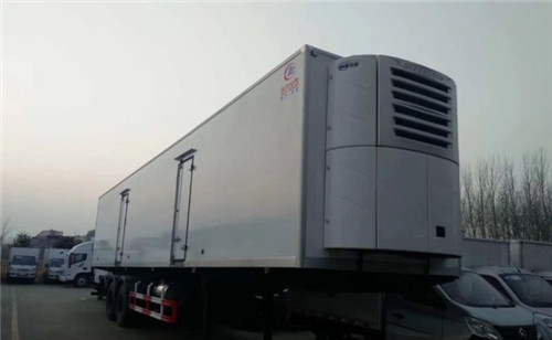 程力晶龍廂長(zhǎng)13.9米半掛冷藏車