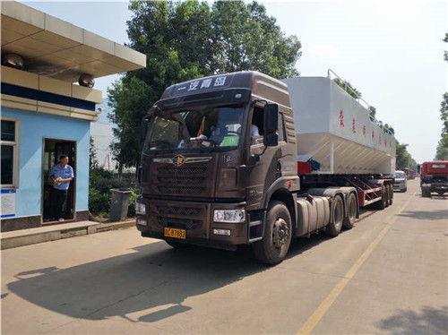 60立方散裝飼料運輸半掛車