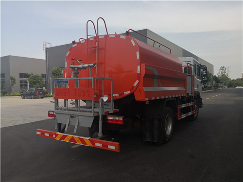 國六東風(fēng)多利卡D9型消防灑水車（10噸）