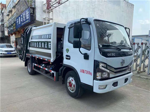 王總定購的東風(fēng)多利卡D6國六壓縮式垃圾車圖片
