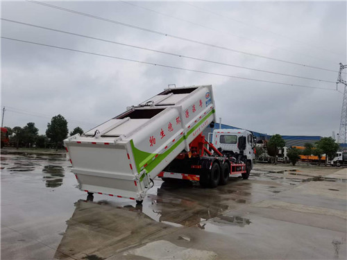國六東風(fēng)錦程后雙橋（后八輪）20噸伸縮套臂車廂可卸式垃圾車，18方淤泥垃圾箱無泄露垃圾車