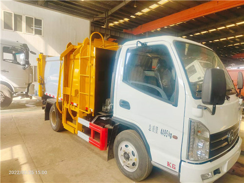 國六凱馬5方側(cè)裝壓縮式垃圾車
