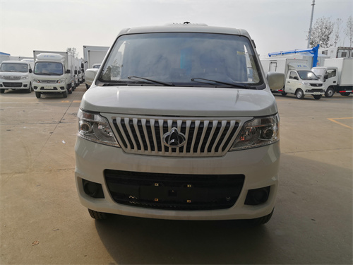 國六長安睿行M80面包冷藏車
