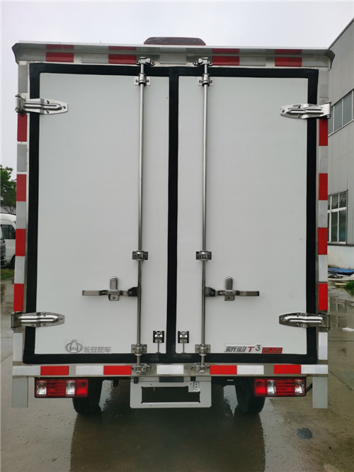 長安跨越T3PLUS小型冷藏車